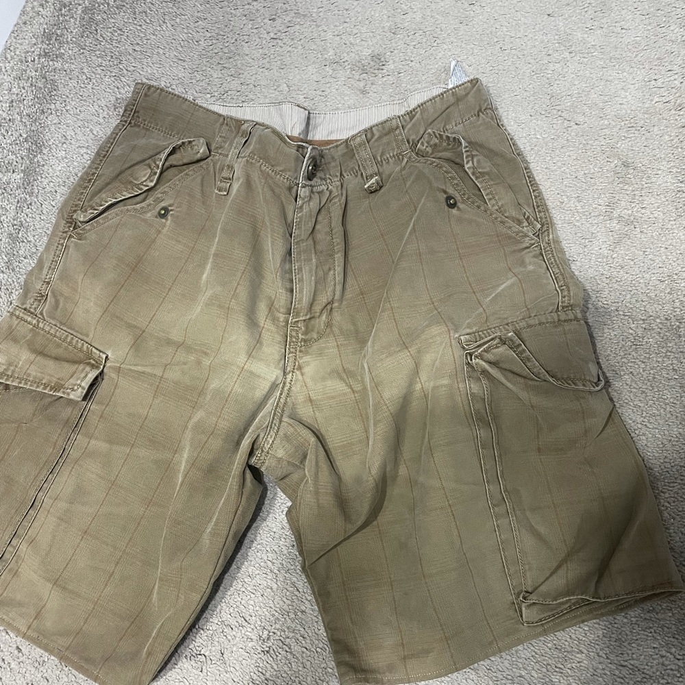 Men’s cargo shortsXdye
Size 34